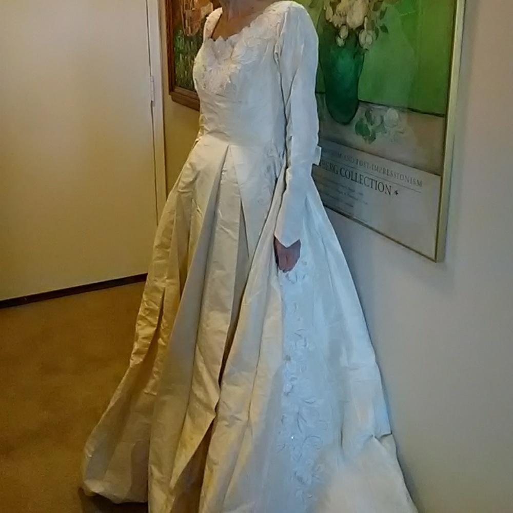 Wedding  Dress Vintage Coming soon!